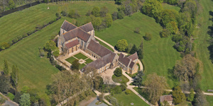 abbaye-royale-de-lepau-facade-1