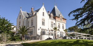 chateau-st-pierre-de-serjac-facade-2