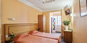 comfort-hotel-au-firmament-asnieres-sur-seine-chambre-2