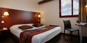 comfort-hotel-gennevilliers-chambre-1