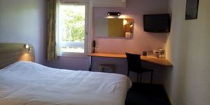 comfort-hotel-valence-chambre-1