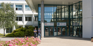 espace-cetim-centre-de-conferences-facade-1