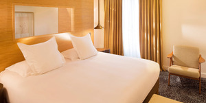 hotel-amarante-champs-elysees-chambre-2