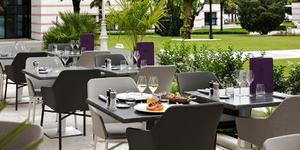 hotel-barriere-le-grand-hotel-restaurant-1