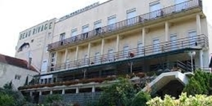 hotel-beau-rivage-mansle-facade-1