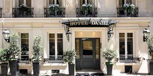 hotel-daniel-paris-facade-1