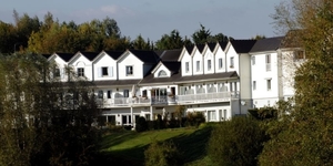 hotel-du-golf-arras-facade-1