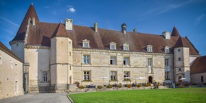 hotel-golf-chateau-de-chailly-facade-3