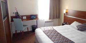 hotel-kyriad-montlhery-chambre-1