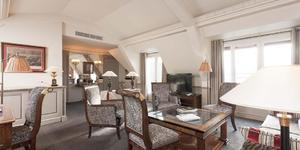 hotel-napoleon---les-salons-de-letoile-chambre-2