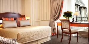 hotel-napoleon---les-salons-de-letoile-chambre-4
