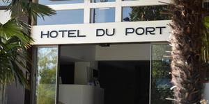 lhotel-du-port---nogent-sur-marne-facade-1