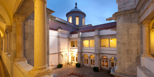 penha-longa-resort-portugal-hotel-business-profilers-cour-interieure