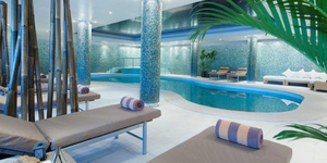 penha-longa-resort-portugal-hotel-business-profilers-terrasse-piscine-b