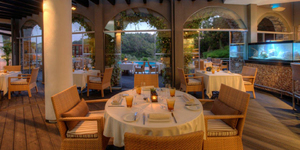 penha-longa-resort-portugal-hotel-business-profilers-terrasse-restaurant